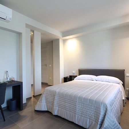 Casa Tua Hotel ฟอร์มิจิเน ภายนอก รูปภาพ