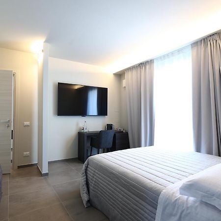 Casa Tua Hotel ฟอร์มิจิเน ภายนอก รูปภาพ