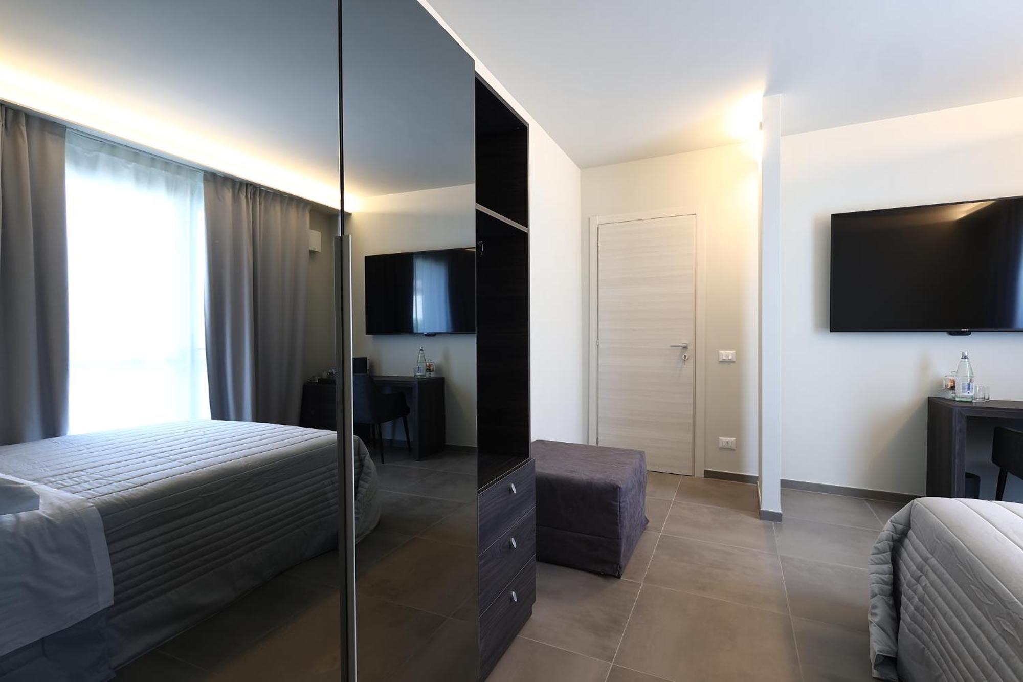 Casa Tua Hotel ฟอร์มิจิเน ภายนอก รูปภาพ